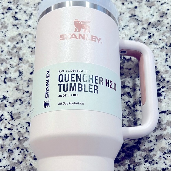 40 Oz Rose Quartz Stanley